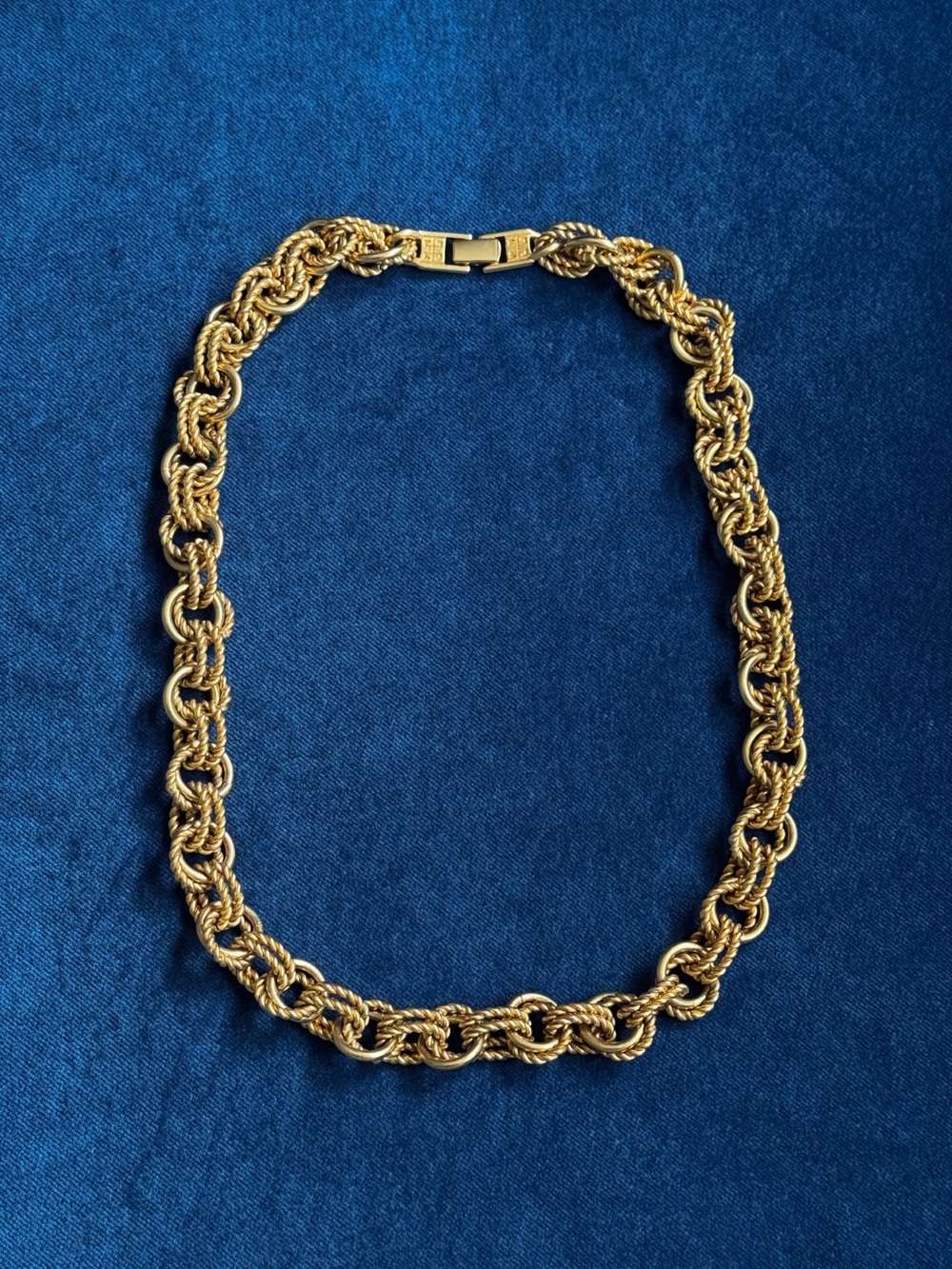 Vintage Givenchy Chunky Twist Link Chain Gold Platedโ statement Necklace